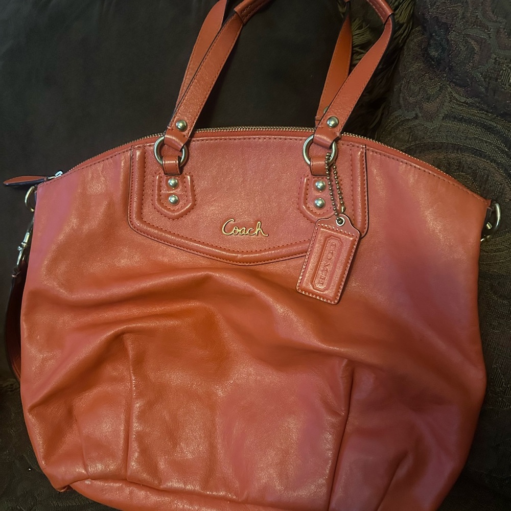Coach Women's Tote Bag - Coral Leather